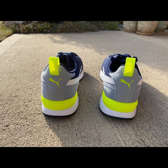 NIB PUMA Men’s R78 - Picture 4 of 9